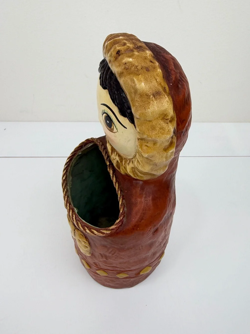 Vintage Papier-Mâché Folk Art Girl Planter Cachepot - Picture 3 of 9